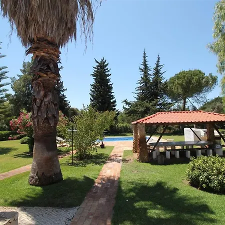 Casa Alcantarilha Vila *