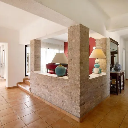 Casa Alcantarilha Βίλα Pêra