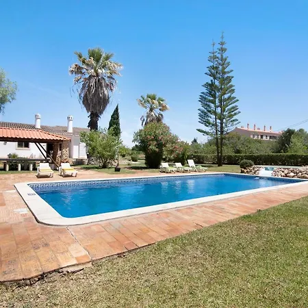 Casa Alcantarilha Villa *