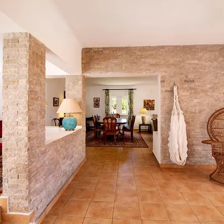 Casa Alcantarilha Willa *