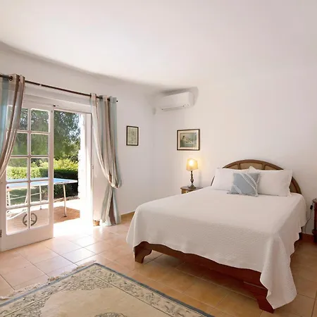 Casa Alcantarilha Villa
